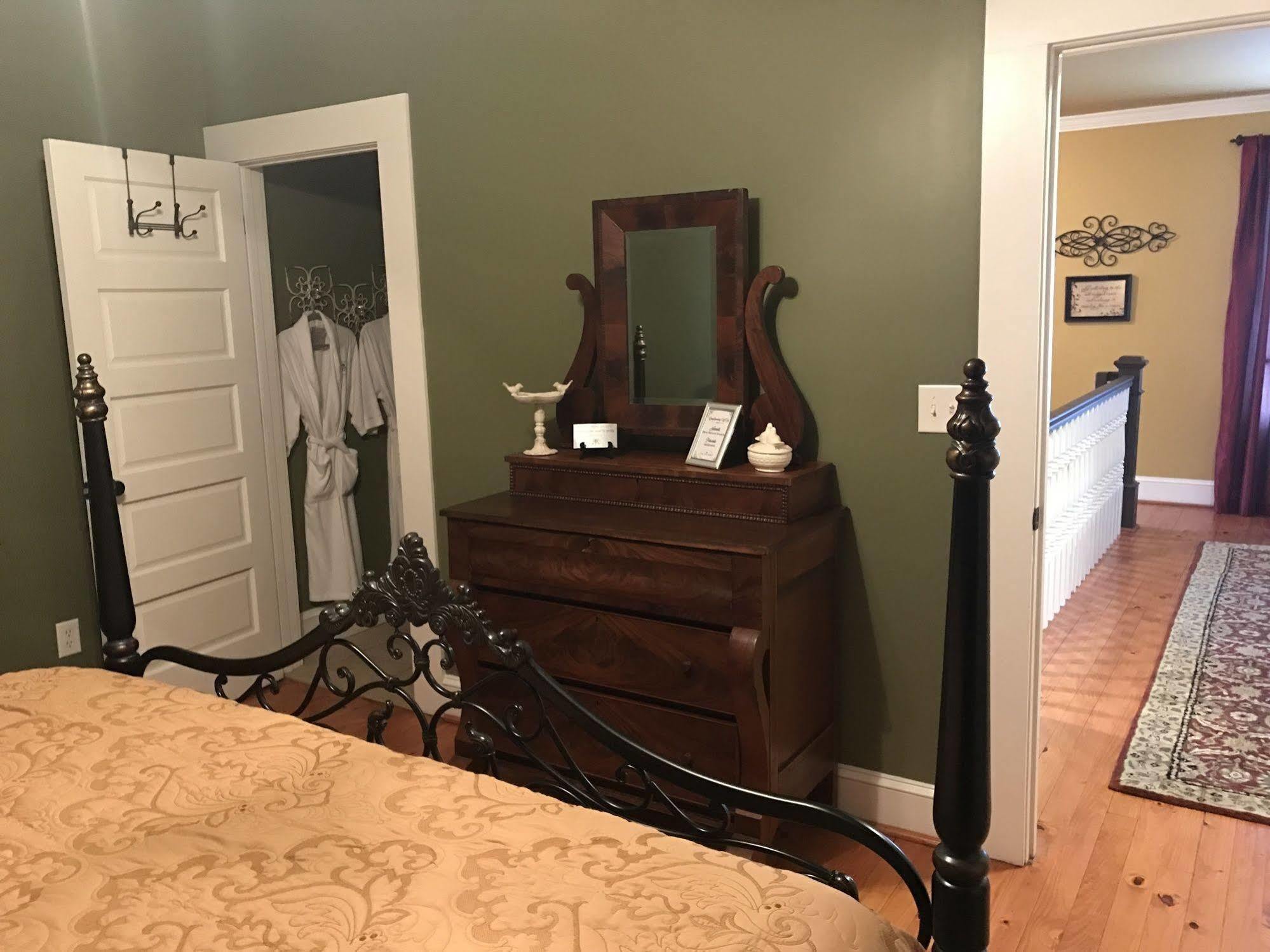 Bama Bed And Breakfast - Chimes Suite Tuscaloosa Eksteriør bilde