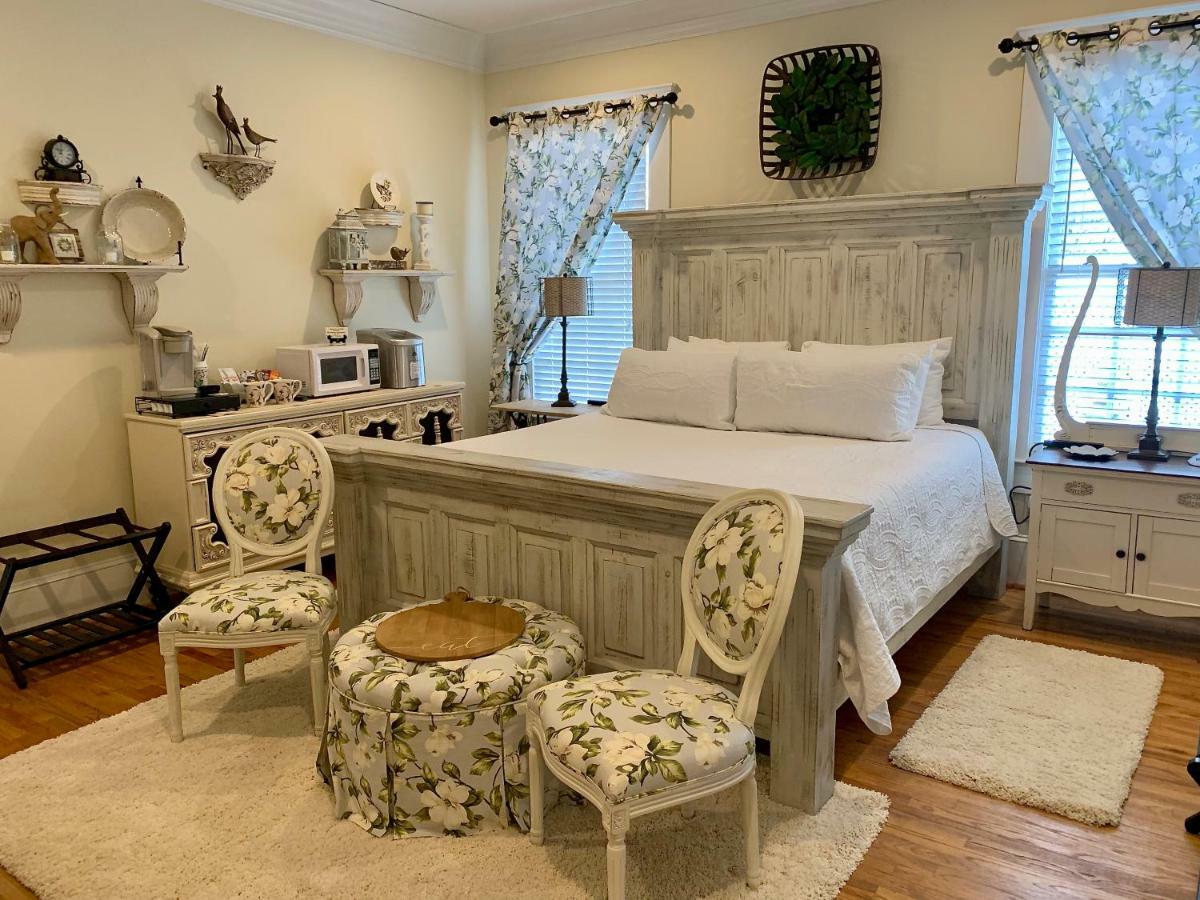 Bama Bed And Breakfast - Chimes Suite Tuscaloosa Eksteriør bilde
