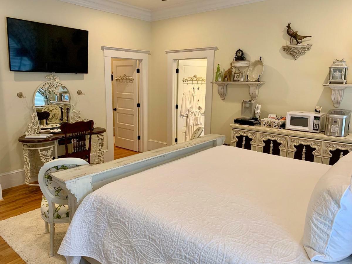 Bama Bed And Breakfast - Chimes Suite Tuscaloosa Eksteriør bilde